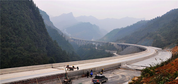 恩來恩黔高速公路1標2標